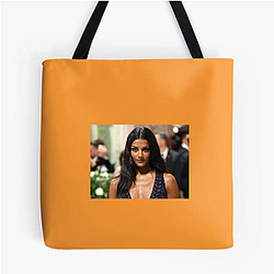 Style Icon Simone Ashley Bags