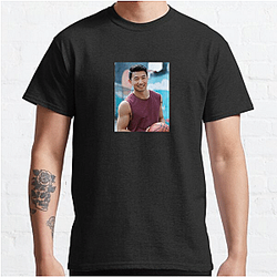 Simu Liu starred in the Marvel film Shang-Chi Simu Liu T-Shirts