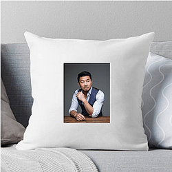 Simu Liu was a former accountant Simu Liu Pillows Cover