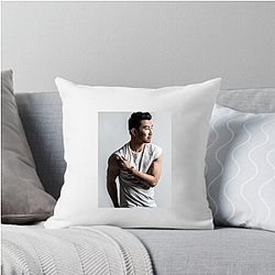 Simu Liu is a Canadian actor Simu Liu Pillows Cover