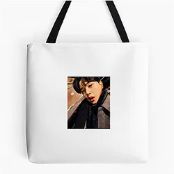 Song Kang starred in the series Love Alarm Song Kang Bags