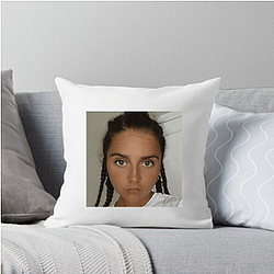 Stephania Ergemlidze The Queen of The Court Stephania Ergemlidze Pillows Cover