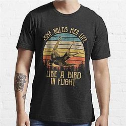 Stevie Nicks She Rules Her Life Like A Bird In Flight Vintage  Essential T-Shirt