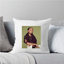Storm Reid The Queen of The Stage Storm Reid Pillows Cover