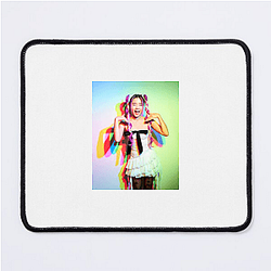 Sujin Kim Vibe Sujin Kim Mouse Pads