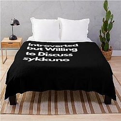 Introverted but Willing to Discuss sykkuno Throw Blanket