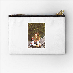 Taissa Farmiga is the younger sister of Vera Farmiga Taissa Farmiga Zipper Pouches