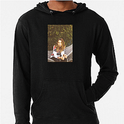 Taissa Farmiga is the younger sister of Vera Farmiga Taissa Farmiga Hoodies