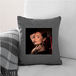 Pop Artist Talia Mar Pillows Cover