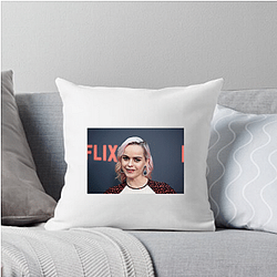 Screen Presence Taryn Manning Pillows Cover
