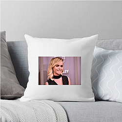 Leading Man Taryn Manning Pillows Cover