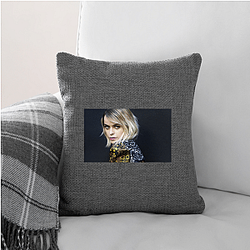 Charming Persona Taryn Manning Pillows Cover
