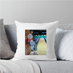 Teyana Taylor has won a BET Award Teyana Taylor Pillows Cover