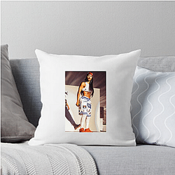 Teyana Taylor is a prominent entertainer Teyana Taylor Pillows Cover