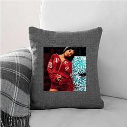 Teyana Taylor starred in the film Madea's Big Happy Family Teyana Taylor Pillows Cover