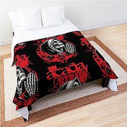 the acacia strain t-shirt Comforter