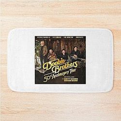 doobie berteman hermano Bath Mat