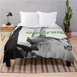 Girlfriend driver era Throw Blanket