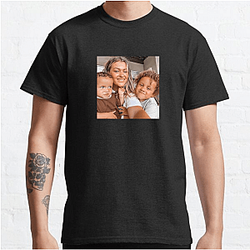 The J Family – Laugh, Love, Vlog The J Family T-Shirts