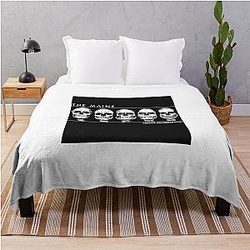 main maine blubla the Throw Blanket