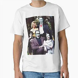 The Munsters Family Portrait Classic T-Shirt