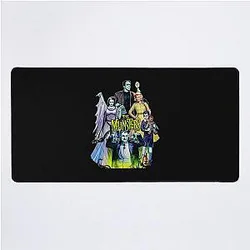 The Munsters Family Portrait Classic T-Shirt Mat