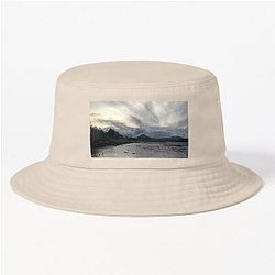 The shining sea Bucket Hat