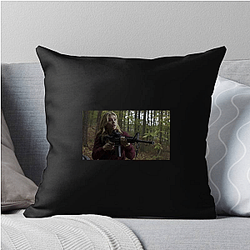 The 5th Wave's main character tries to save her brother The 5Th Wave Pillows Cover