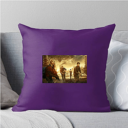 The 5th Wave's plot involves an alien invasion The 5Th Wave Pillows Cover