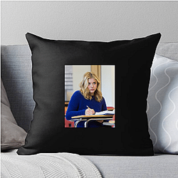 The 5th Wave had mixed critical reviews The 5Th Wave Pillows Cover