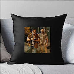 Absurd Heroism The Greatest Beer Run Ever Pillows Cover