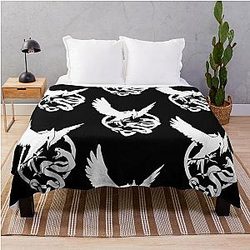The Hunger Games: The Ballad of Songbirds and Snakes white throw blanket.
