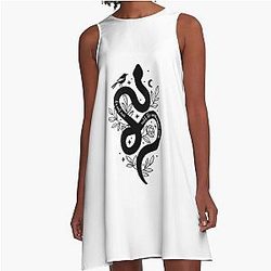 A Ballad of Songbirds and Snakes The Hunger Games dress