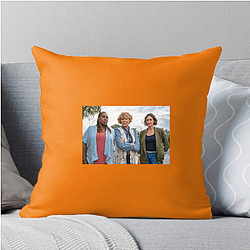 Amateur Detectives The Marlow Murder Club Pillows Cover