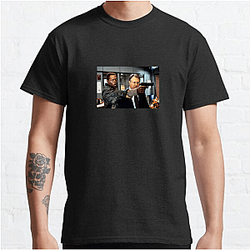 The Negotiator's hero is framed for murder The Negotiator T-Shirts