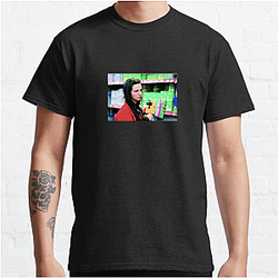 The Sisterhood of the Traveling Pants explores themes of growing up The Sisterhood Of The Traveling Pants T-Shirts