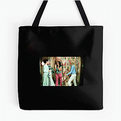 The Sisterhood of the Traveling Pants is based on a novel The Sisterhood Of The Traveling Pants Bags