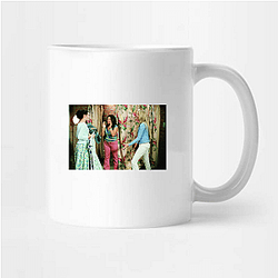 The Sisterhood of the Traveling Pants is based on a novel The Sisterhood Of The Traveling Pants Mugs