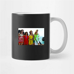 The Sisterhood of the Traveling Pants' friends share a pair of jeans The Sisterhood Of The Traveling Pants Mugs