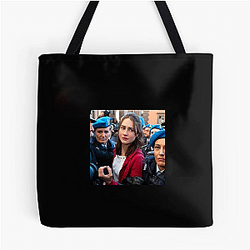 Justice Battle The Twisted Tale Of Amanda Knox Bags