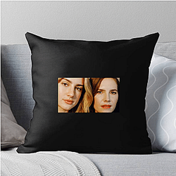 Prison Ordeal The Twisted Tale Of Amanda Knox Pillows Cover