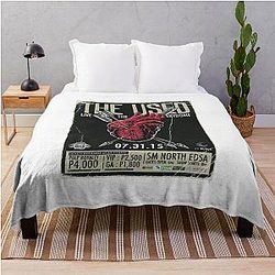 The used Band Throw Blanket RB0301