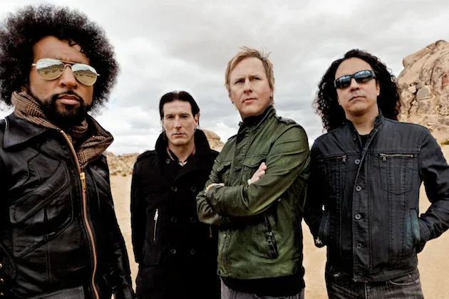 Alice In Chains Store: Gear Behind the Grunge Sound