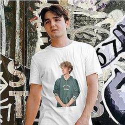 TommyInnit - Obsessed with Discs and Women TommyInnit T-Shirts