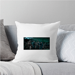 Triple Frontier's plot is about former Special Forces Triple Frontier Pillows Cover