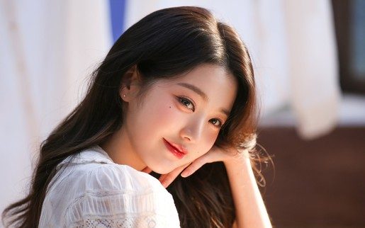 Wonyoung Merch Merch: 7 Must-Have Items for Every Fan Singer