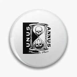 Unus Annus New Graphic Pin