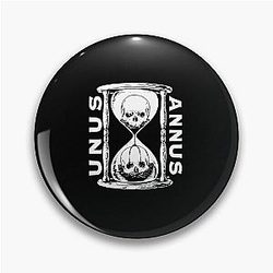 Unus Annus Print Fashion Pin