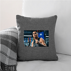 Knockout Artist Vergil Ortiz Jr Pillows Cover