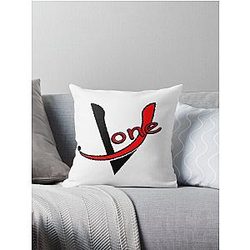 t shirt vlone solitaire  classique Throw Pillow